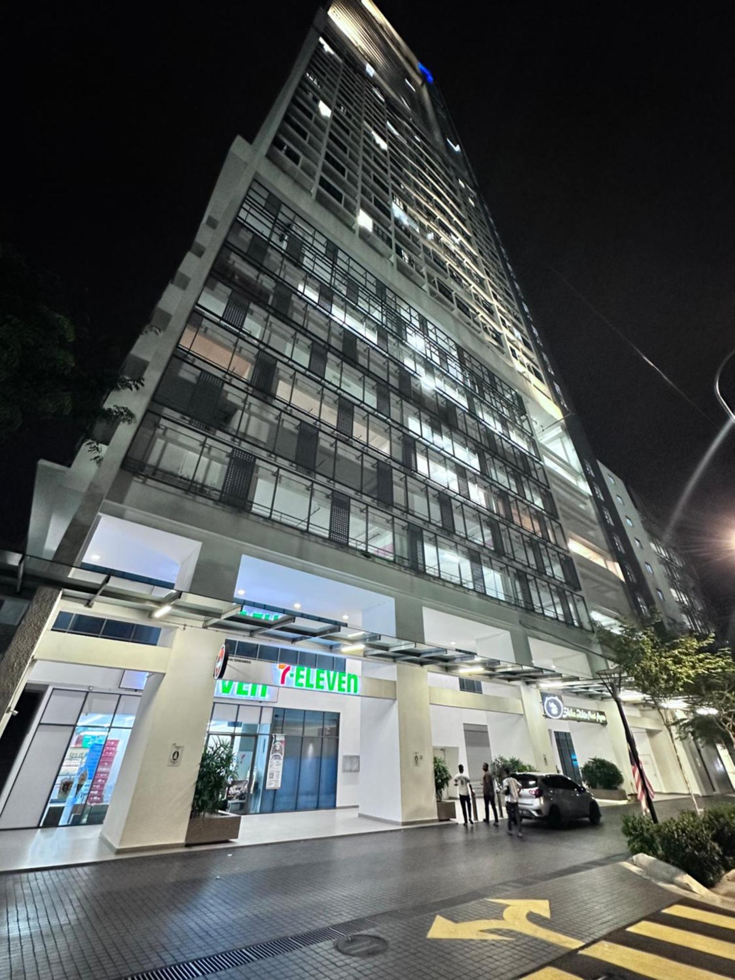 The Luxe Infinitum Klcc By Sahara Apartment *